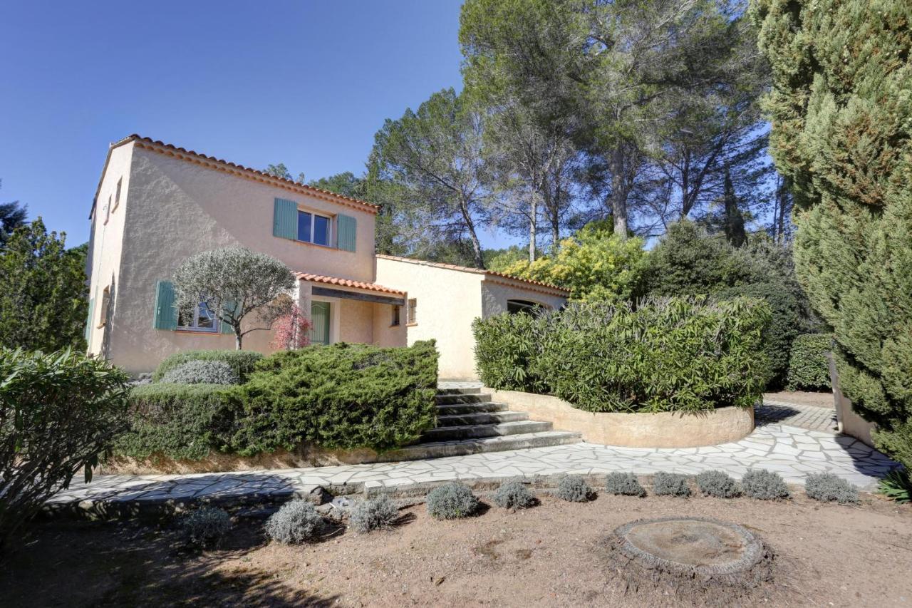 Villa 8 Pers, Climatisee, Piscine Chauffee, Un Havre De Paix Sous Les Pins Parasols Roquebrune-sur Argens Zewnętrze zdjęcie