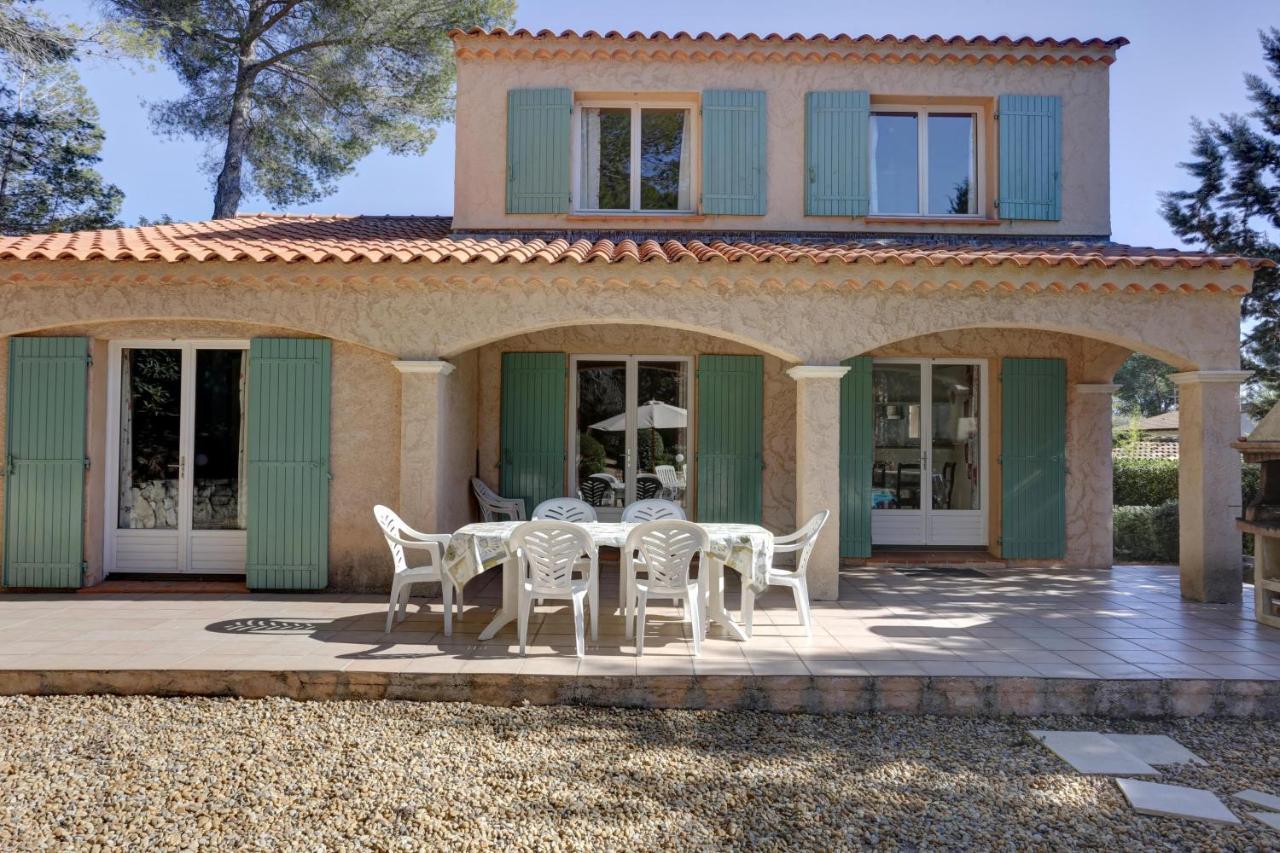 Villa 8 Pers, Climatisee, Piscine Chauffee, Un Havre De Paix Sous Les Pins Parasols Roquebrune-sur Argens Zewnętrze zdjęcie