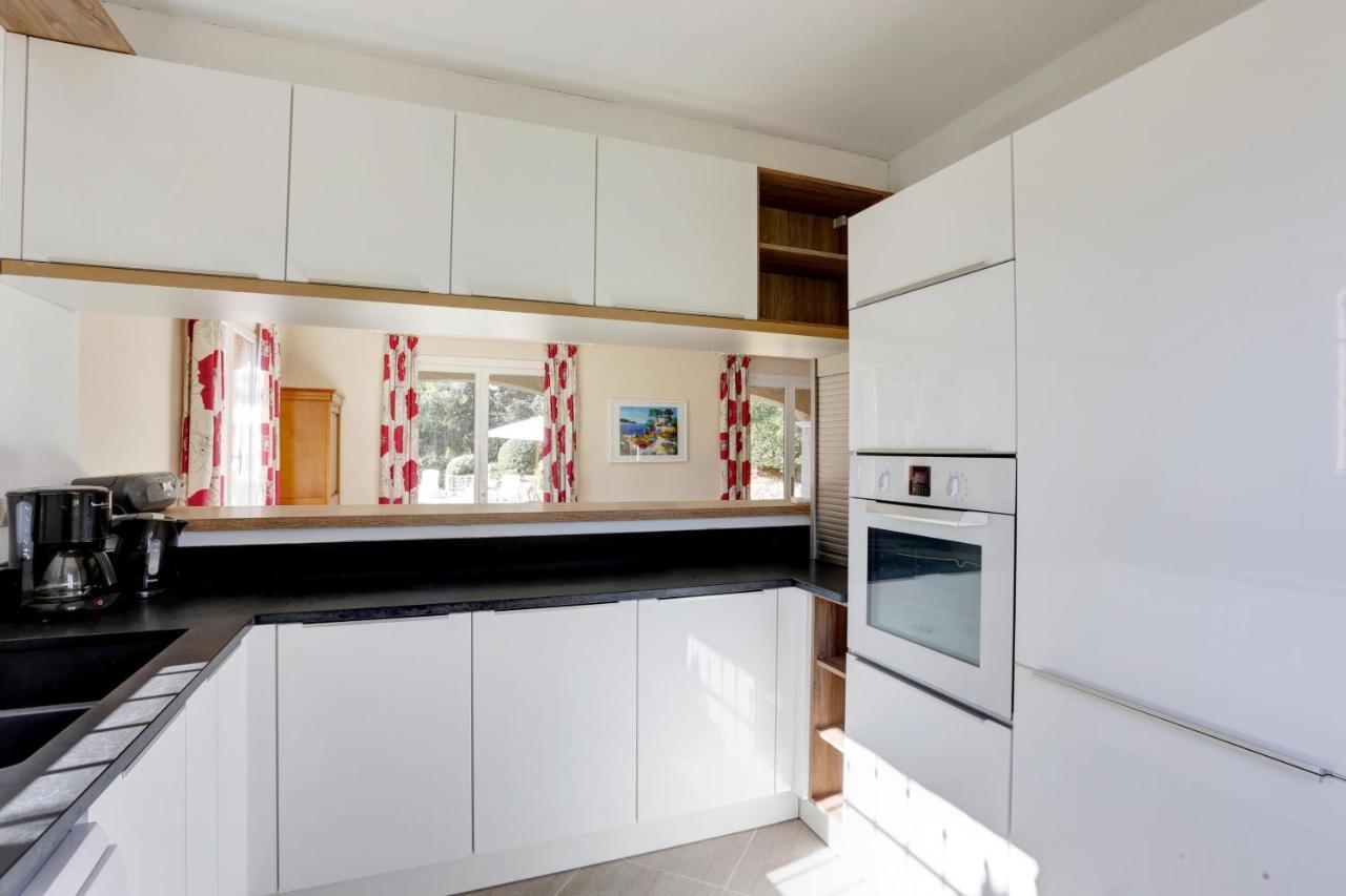 Villa 8 Pers, Climatisee, Piscine Chauffee, Un Havre De Paix Sous Les Pins Parasols Roquebrune-sur Argens Zewnętrze zdjęcie